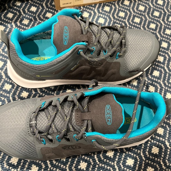 Keen waterproof sneakers New in Box - Picture 6 of 7